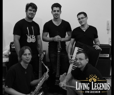 Bandfoto - Living Legends